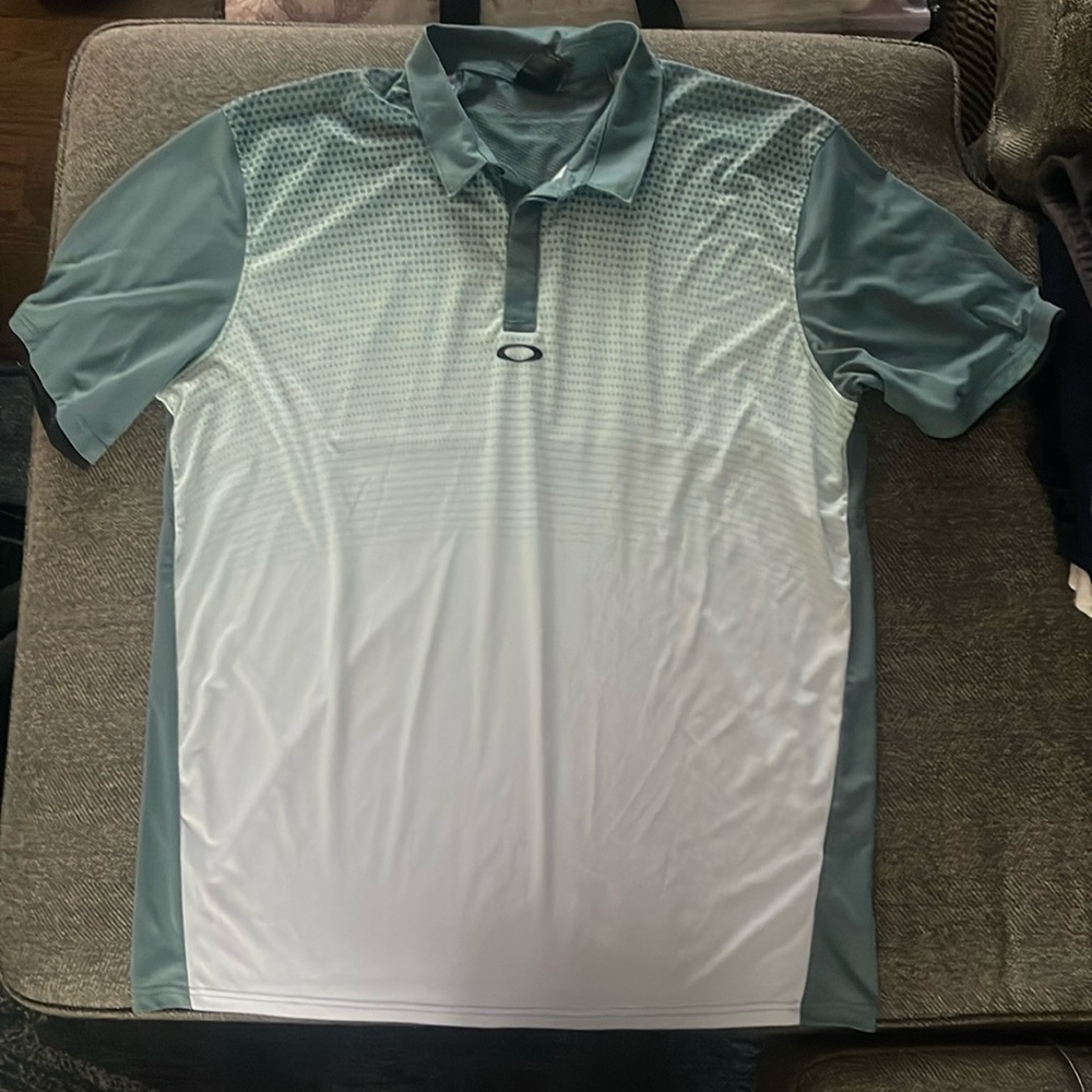 Men’s Oakley Polo